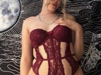 Ashlee, 22 Caucasian/White female escort, Moncton