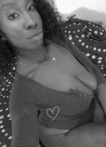 Sofia, 25 Black female escort, Moncton